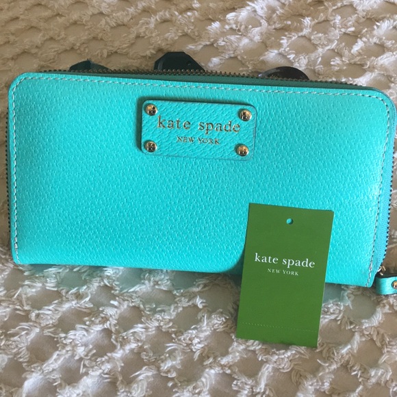kate spade Handbags - New Kate Spade Neda Wellesley wallet